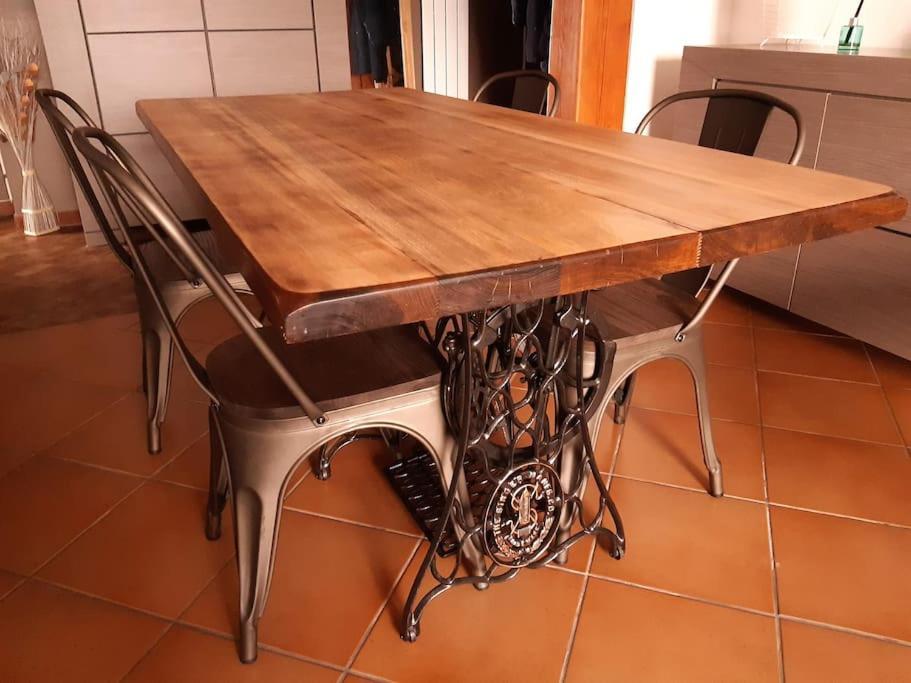 Logement Ideal Pour Un Sejour Alsacien En Amoureux Colmar Esterno foto